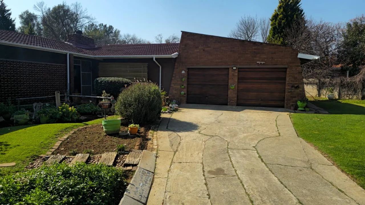 4 Bedroom House for sale in Harmony