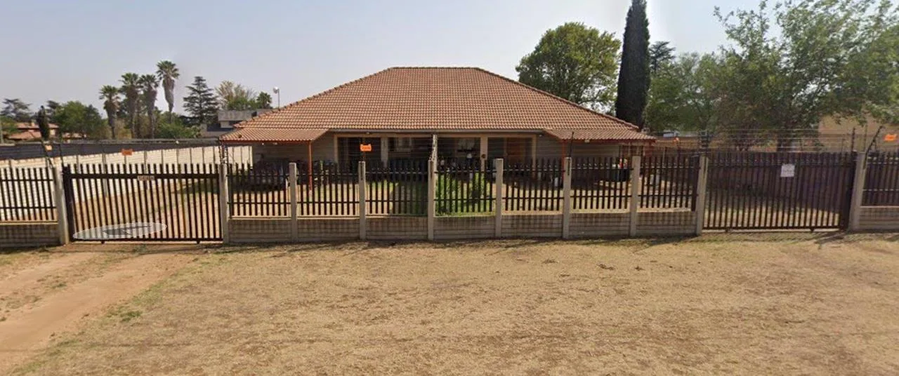 4 Bedroom House for sale in Balfour
