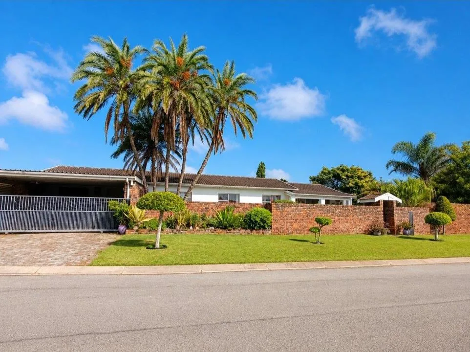 3 Bedroom House for sale in Kunene Park