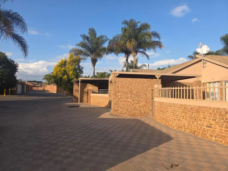 3 Bedroom Townhouse for sale in Bendor