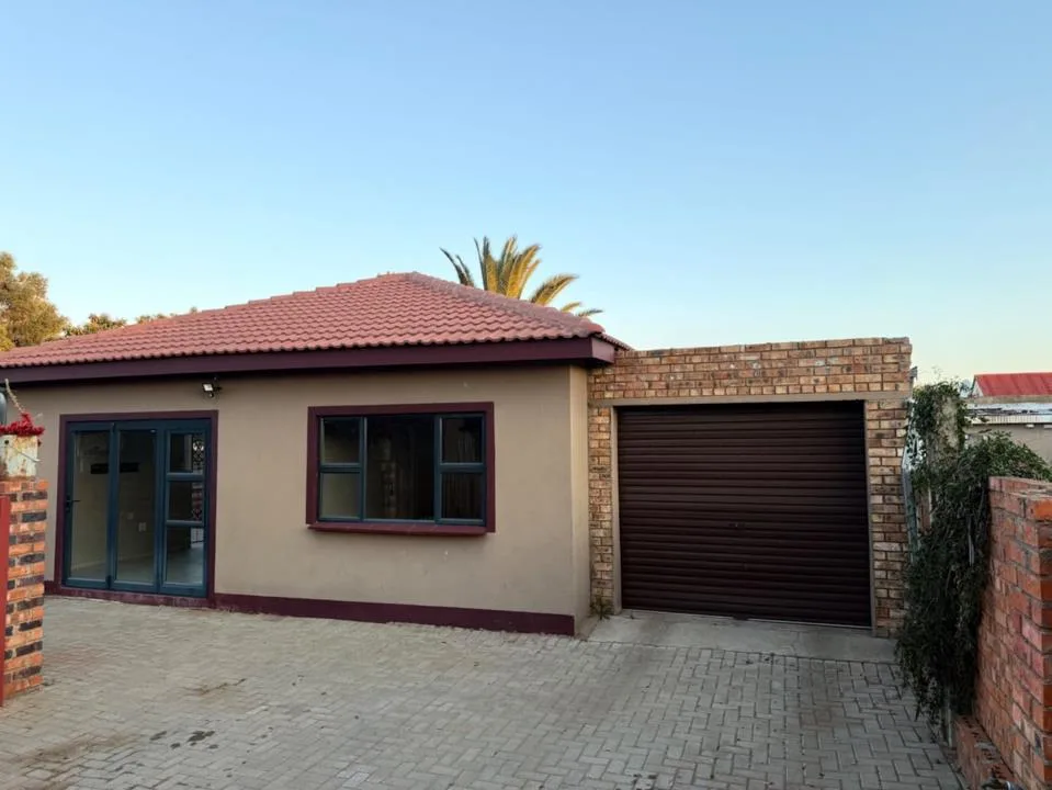 2 Bedroom House to rent in Diamant Park