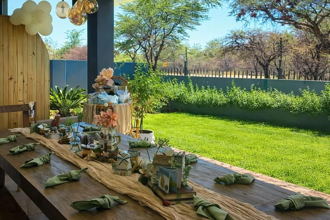 6 Bedroom House for sale in Kathu