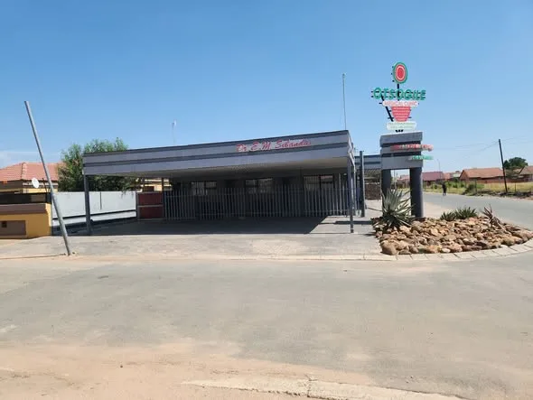 House for sale in Mmabatho Unit 9