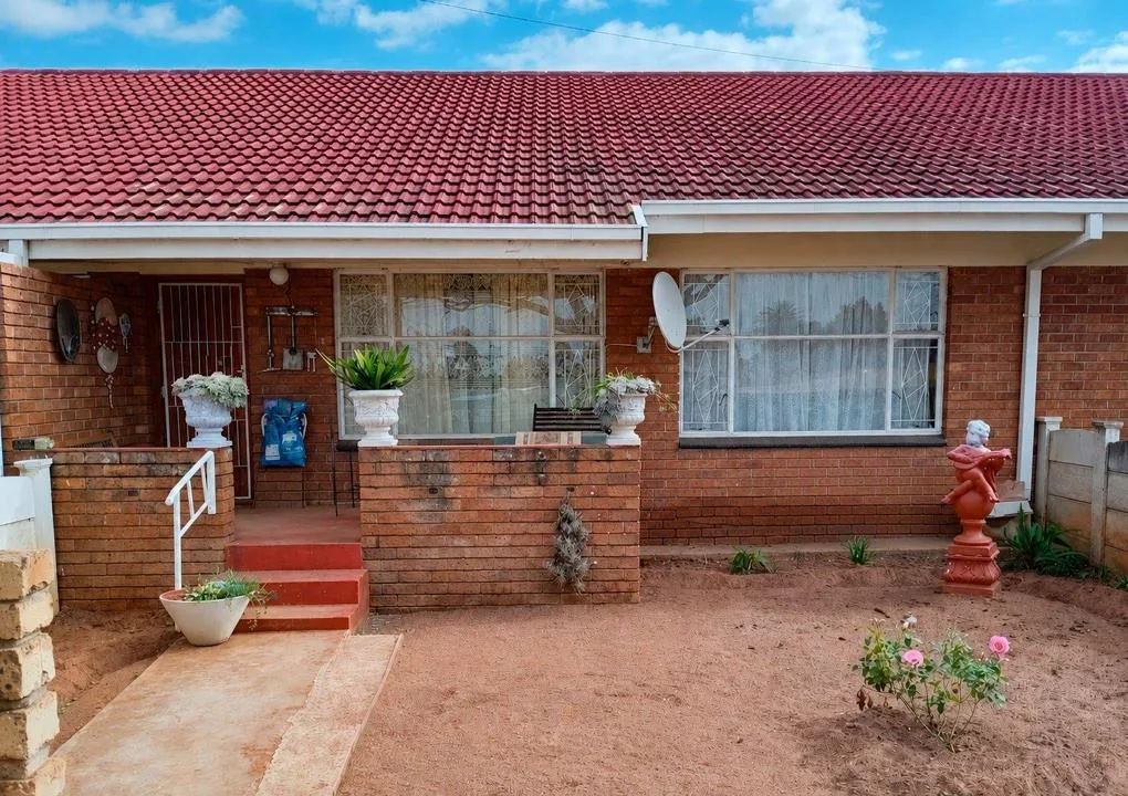 2 Bedroom Apartment / flat for sale in Wilkeville
