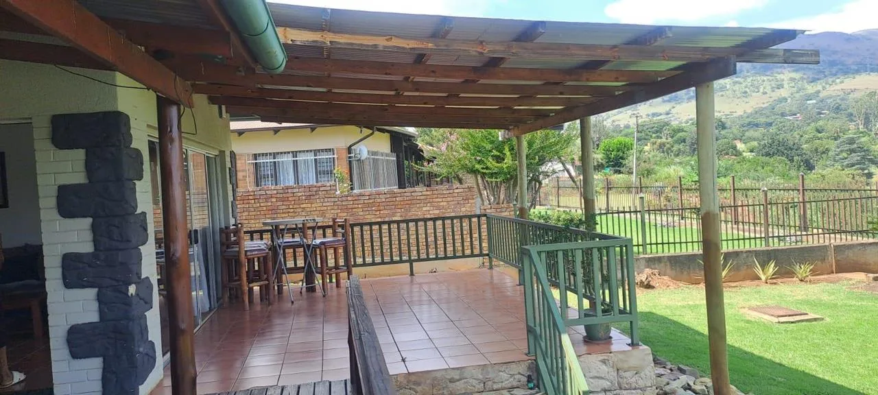 3 Bedroom House for sale in Waterval Boven