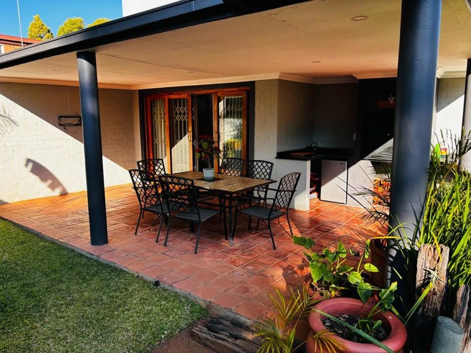 3 Bedroom House for sale in Wilkoppies
