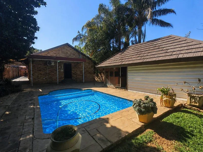 3 Bedroom House for sale in Azalea Park