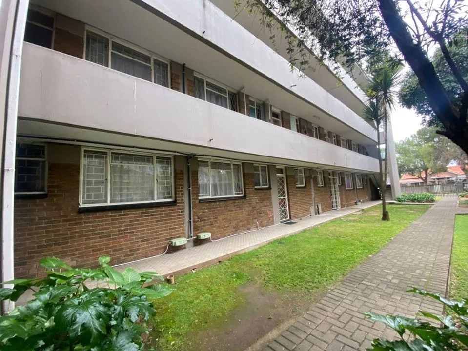 3 Bedroom Apartment / flat for sale in Universitas