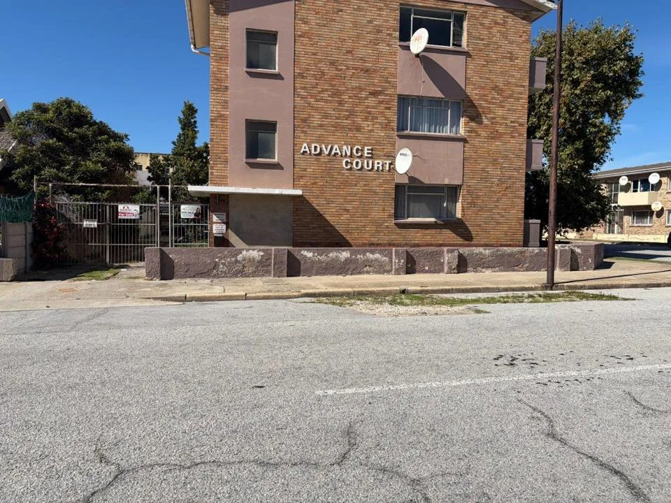 2 Bedroom Apartment / flat for sale in North End