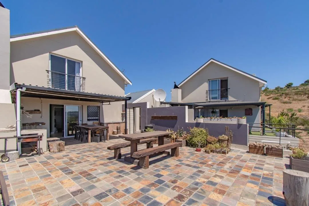 3 Bedroom Apartment / flat to rent in Tyger Waterfront