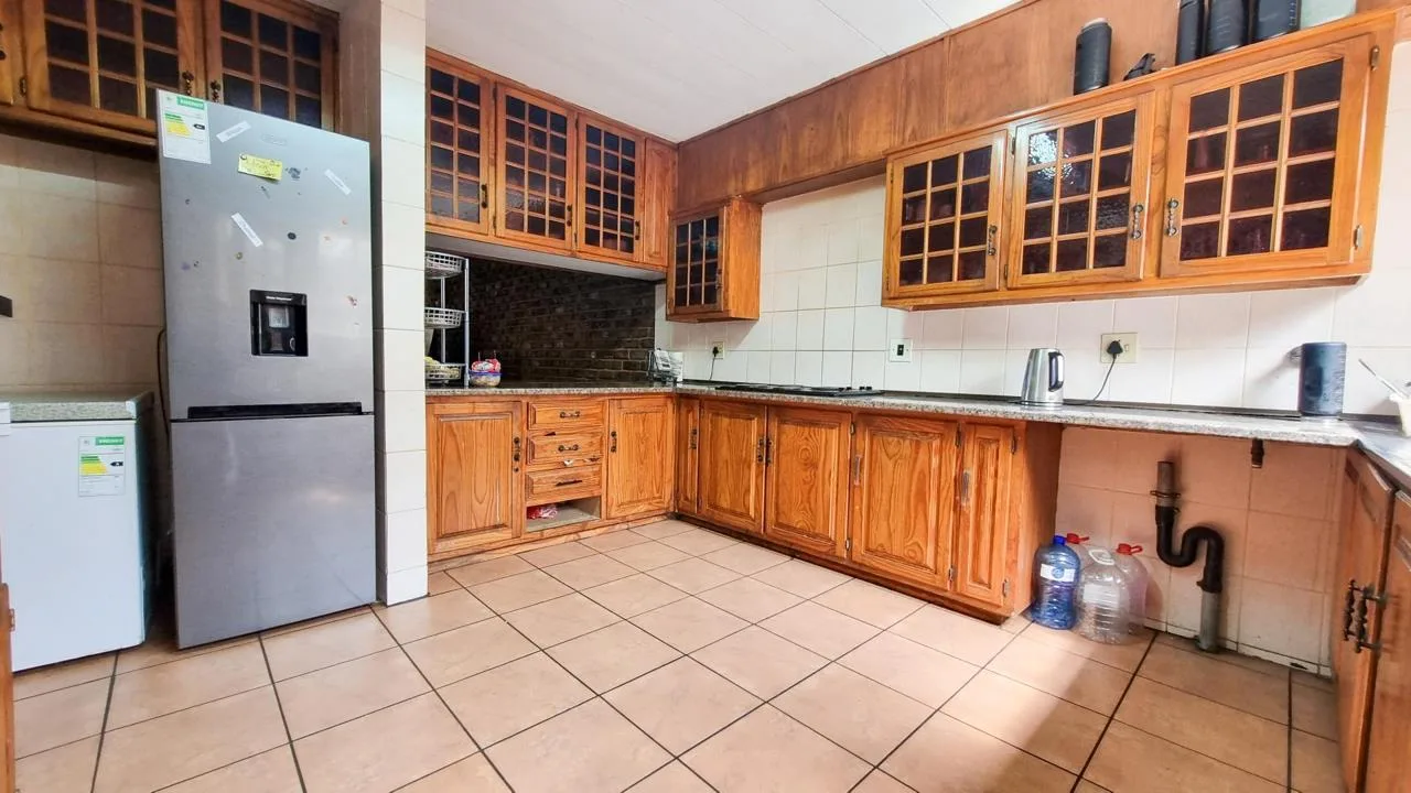 3 Bedroom Townhouse for sale in Middelburg Central