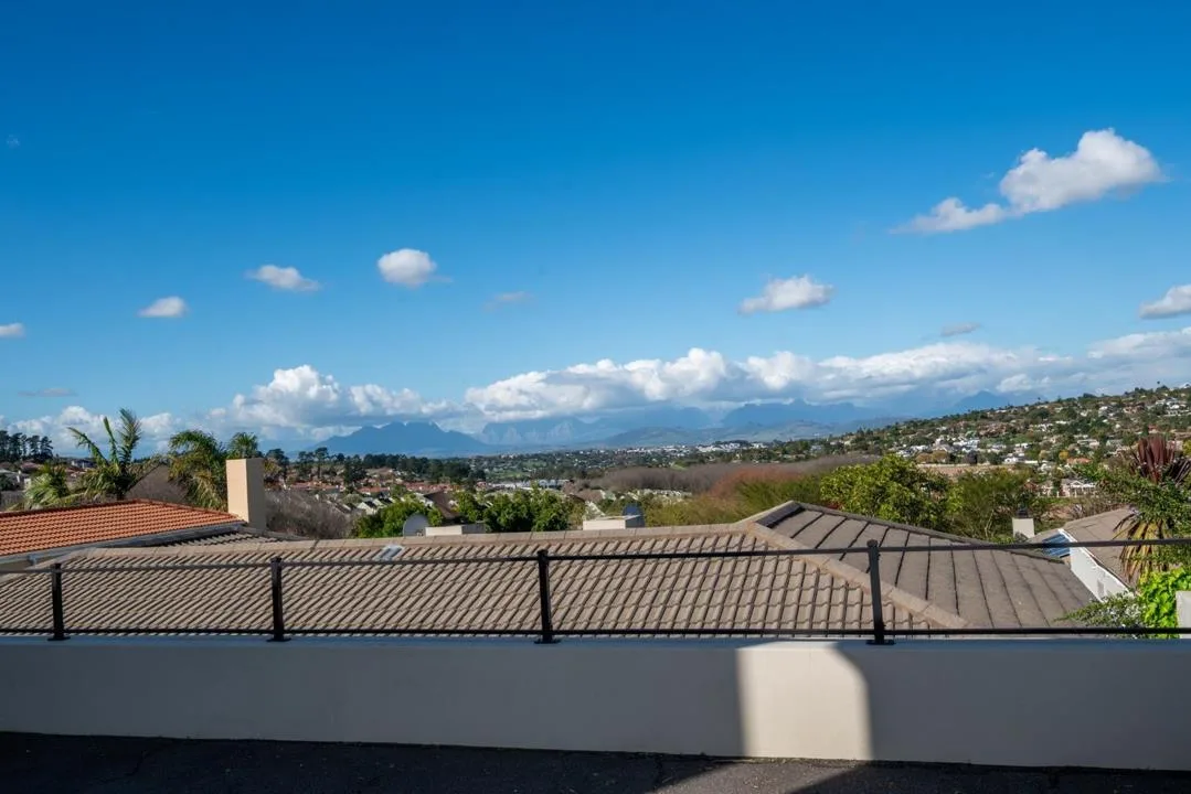 3 Bedroom Townhouse to rent in Oude Westhof