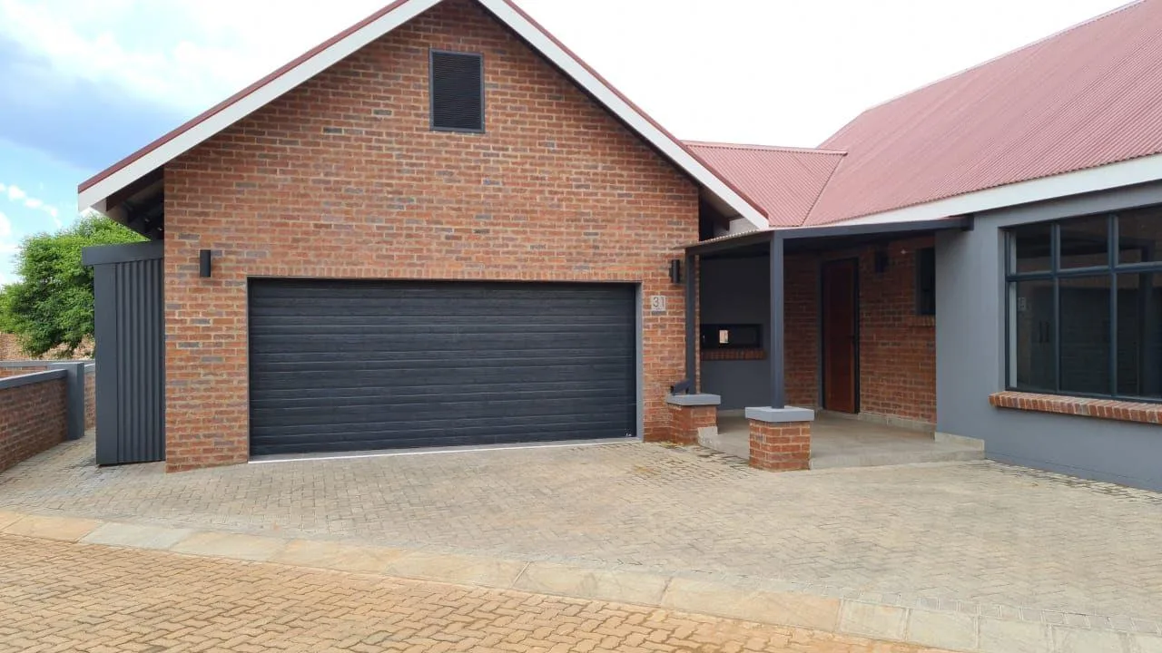 3 Bedroom Townhouse to rent in Van Der Hoff Park