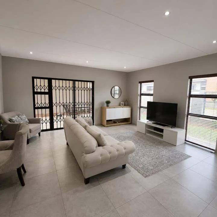 3 Bedroom Townhouse to rent in Langenhovenpark