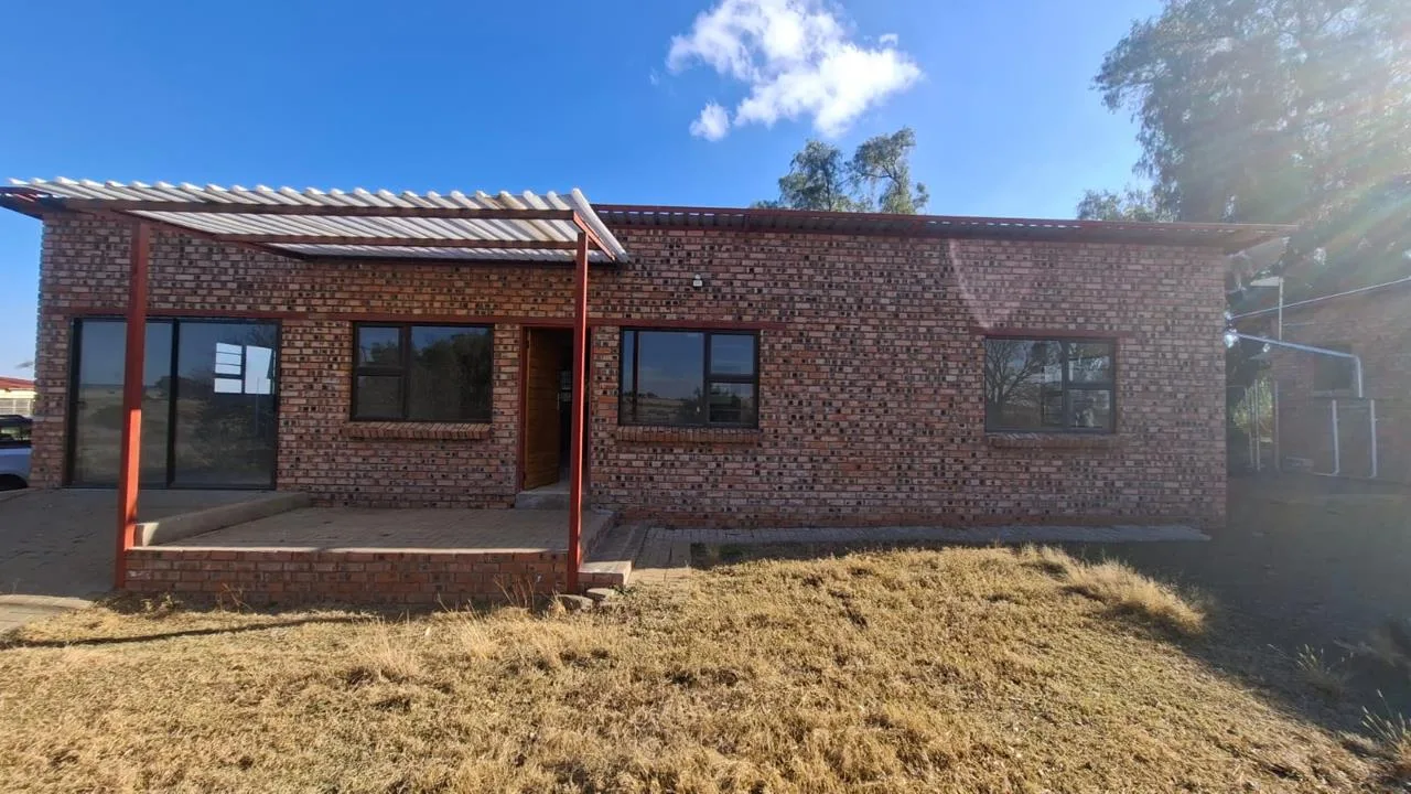 3 Bedroom Townhouse to rent in Roodewal