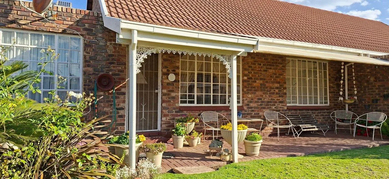 2 Bedroom Townhouse for sale in Vredefort