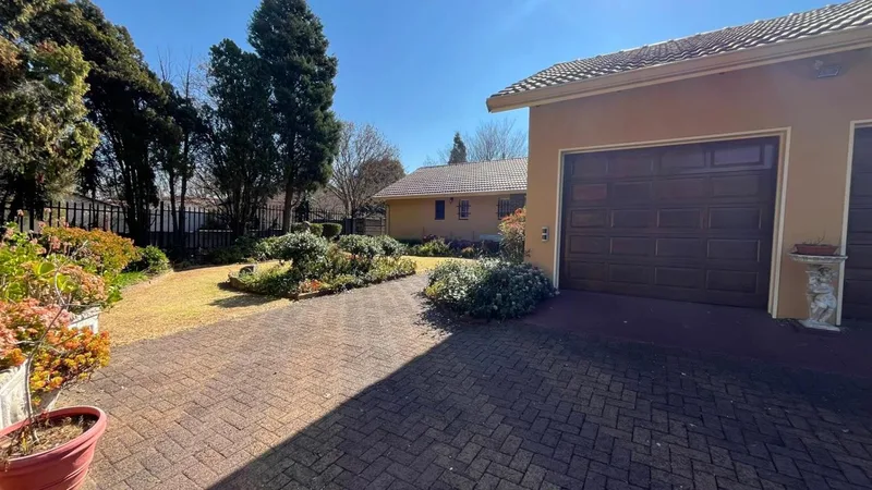 4 Bedroom House for sale in Secunda Central