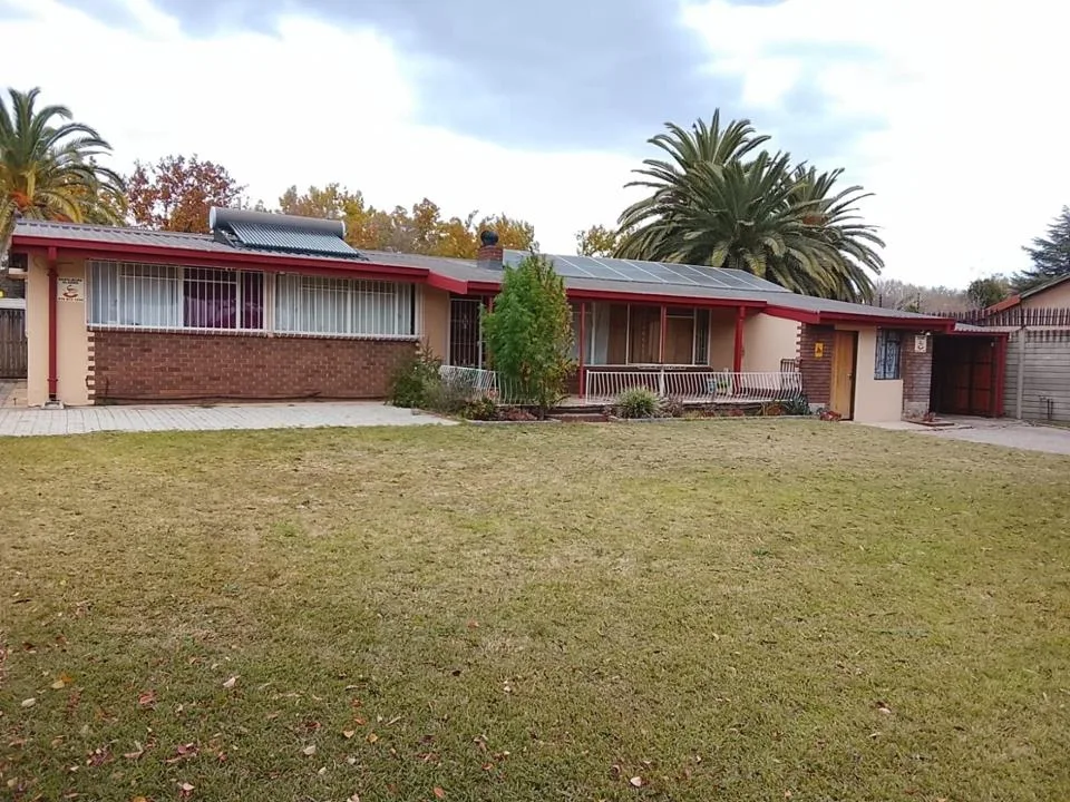 6 Bedroom House for sale in Sasolburg Central