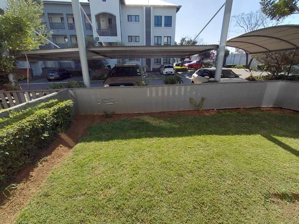 2 Bedroom Apartment / flat to rent in Chartwell