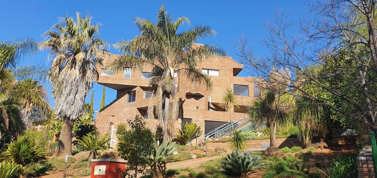 5 Bedroom House for sale in Waverley