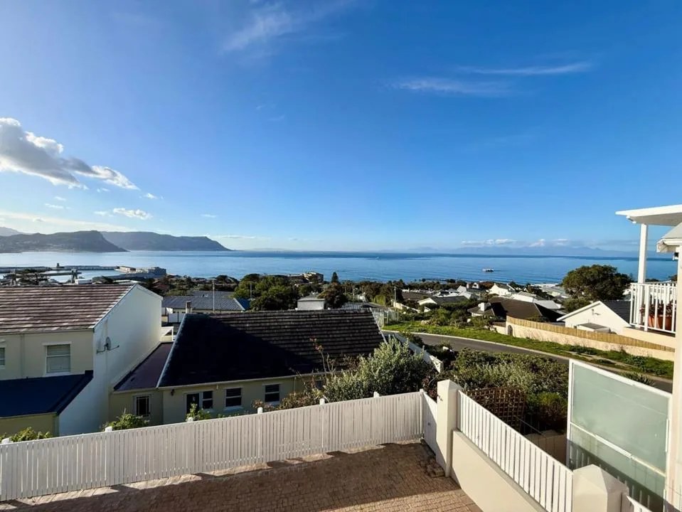 3 Bedroom House to rent in Simons Town Central
