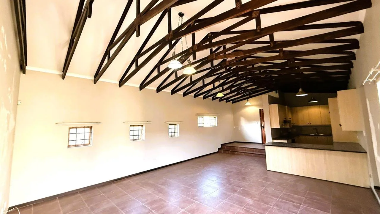 Townhouse for sale in Hillside