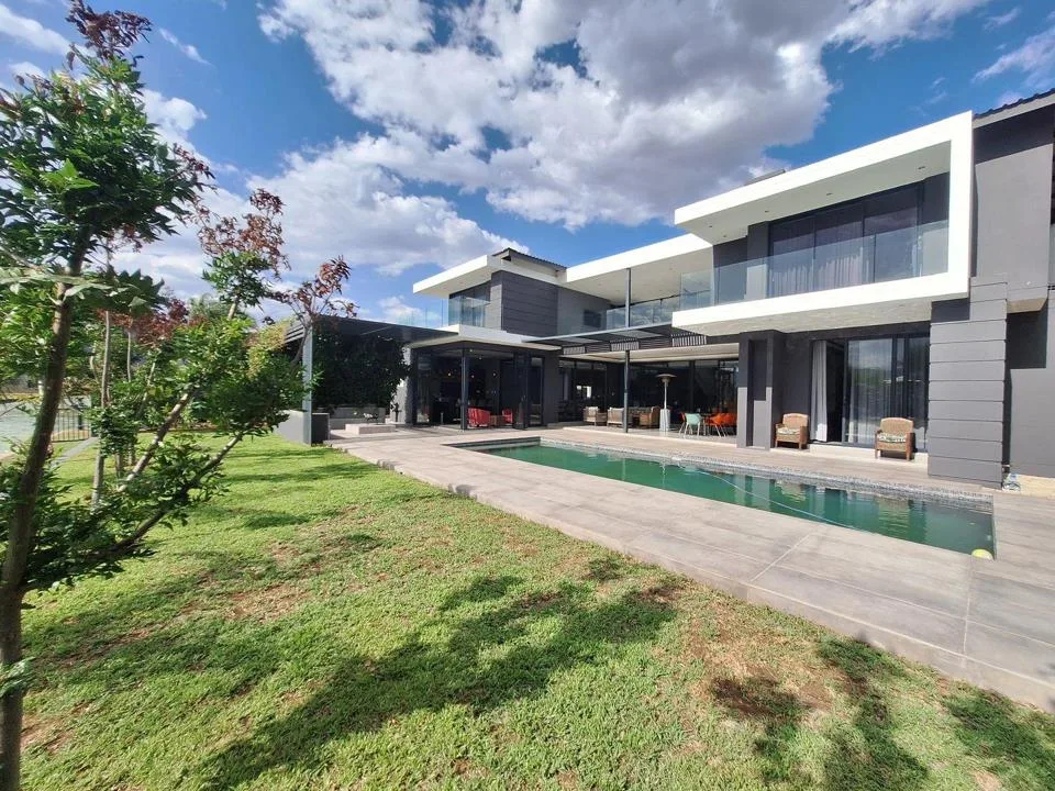 5 Bedroom House for sale in The Islands Estates