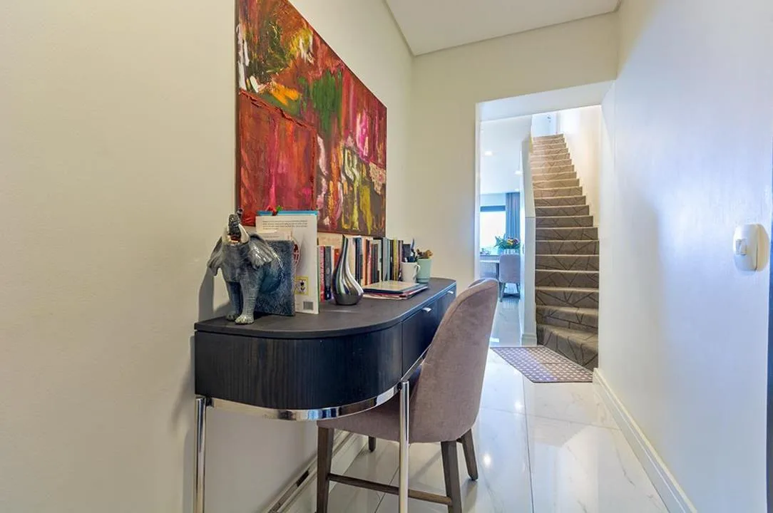 1 Bedroom Apartment / flat to rent in Sandton Central