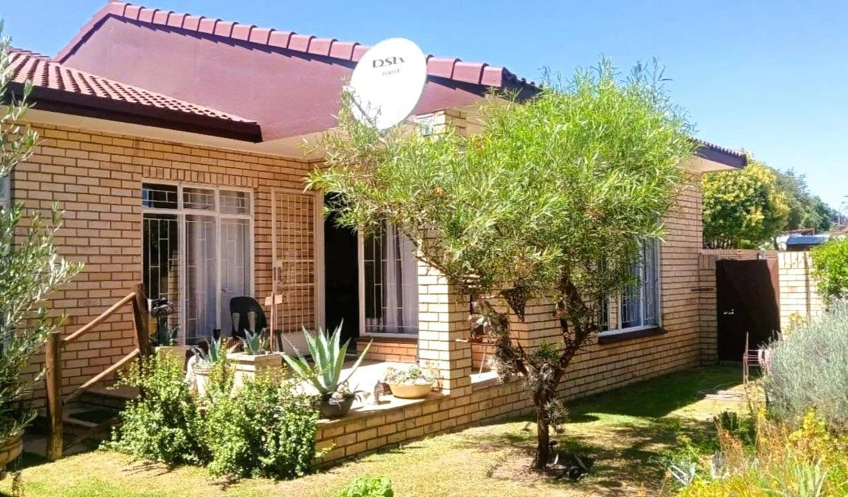 2 Bedroom Townhouse for sale in Parys