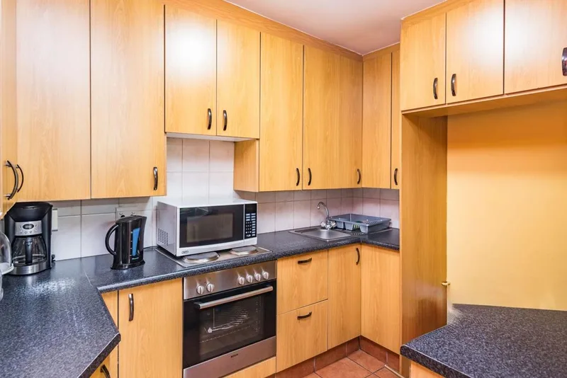 1 Bedroom Apartment / flat to rent in Florida North