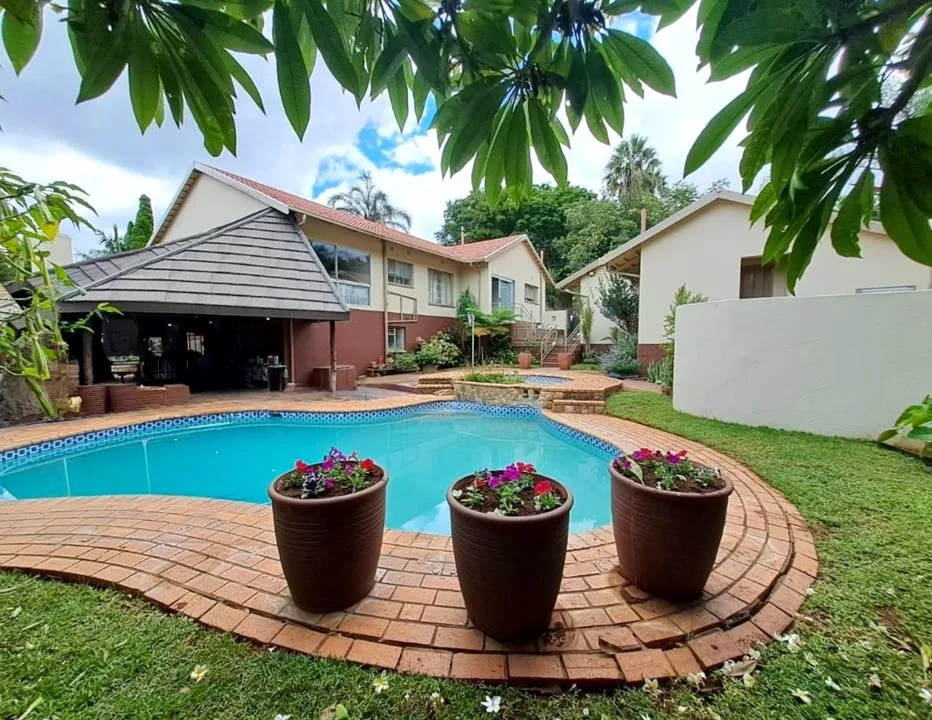 5 Bedroom House for sale in Safari Gardens