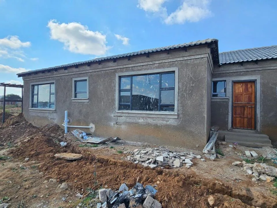 4 Bedroom House for sale in Dalmada AH