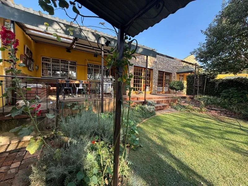 6 Bedroom House to rent in Menlo Park