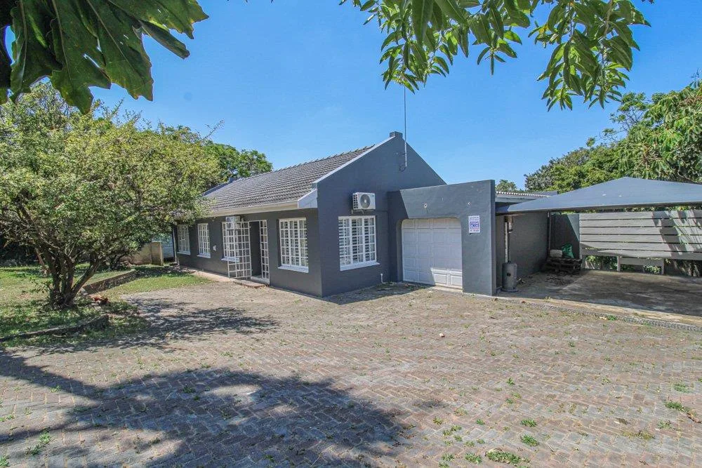 3 Bedroom House for sale in Beacon Bay