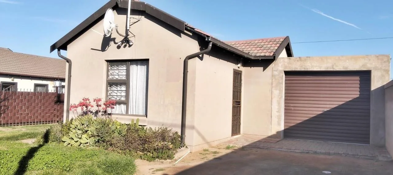 3 Bedroom House for sale in Pinehaven