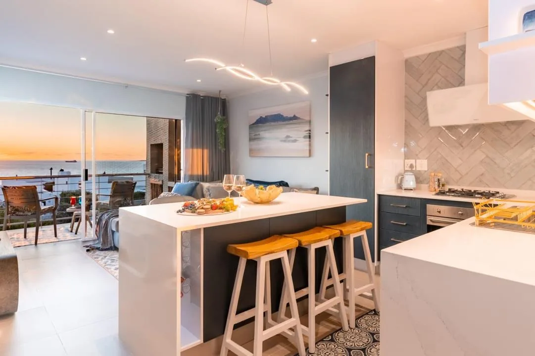 3 Bedroom Apartment / flat to rent in West Beach