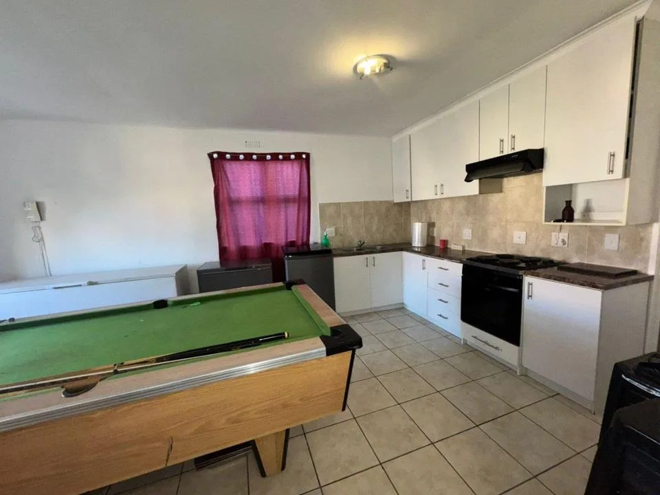 2 Bedroom Apartment / flat to rent in Strandfontein Village