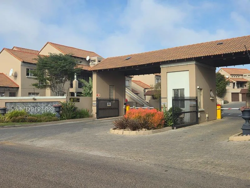 2 Bedroom Apartment / flat to rent in Glen Marais