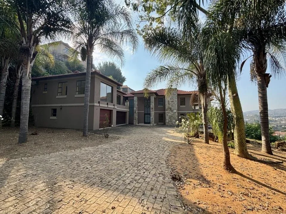 3 Bedroom House for sale in Birdwood Estate