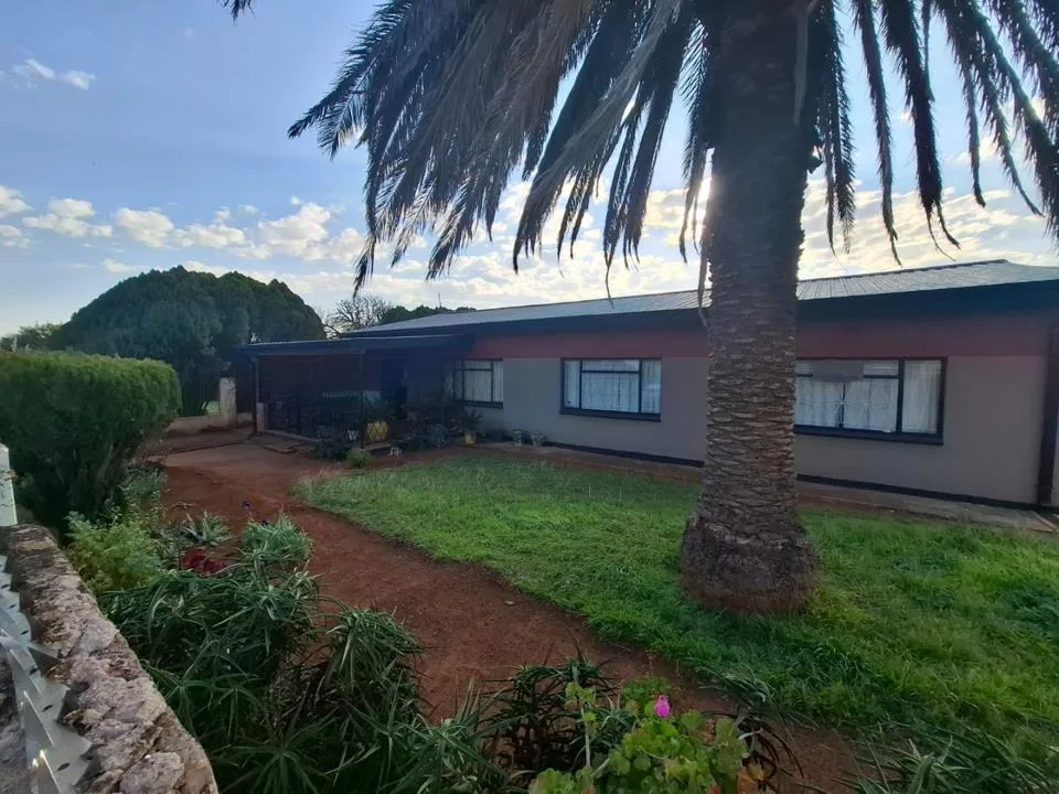 4 Bedroom House for sale in Warrenton