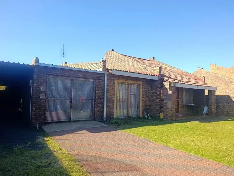 3 Bedroom House for sale in Reyno Ridge