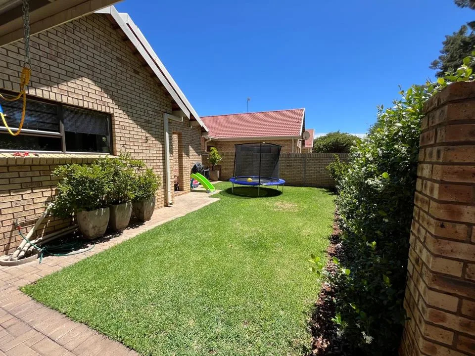 2 Bedroom Townhouse for sale in South Ridge