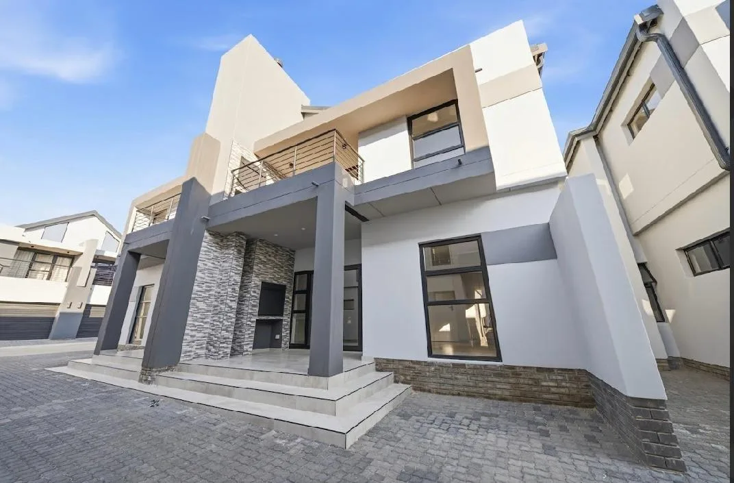 2 Bedroom Apartment / flat to rent in Secunda Central