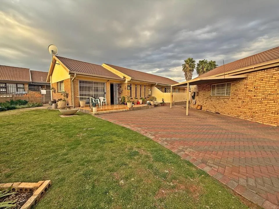 3 Bedroom House for sale in Fauna
