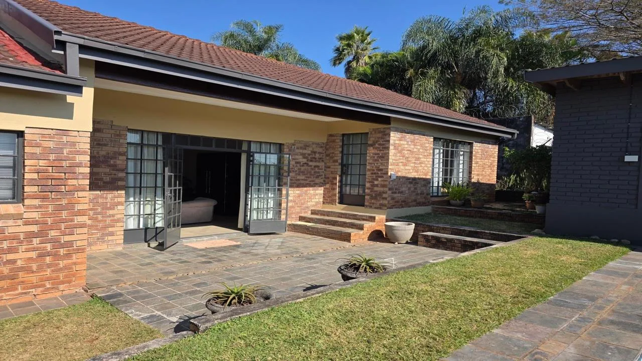 3 Bedroom House for sale in Aquapark