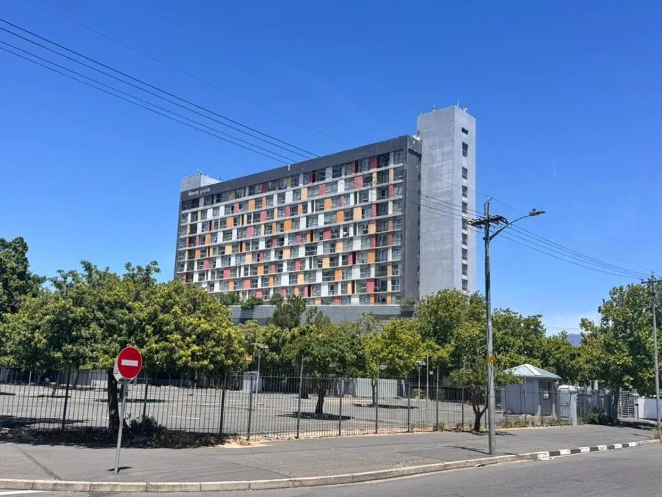 1 Bedroom Apartment / flat to rent in Goodwood Central