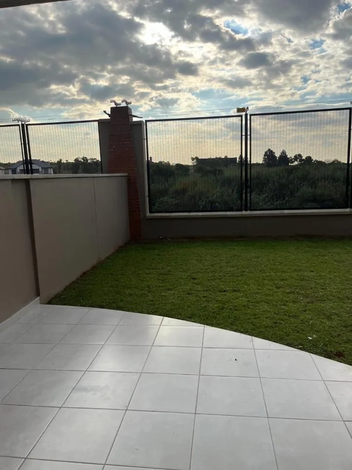 3 Bedroom Apartment / flat to rent in Waterfall