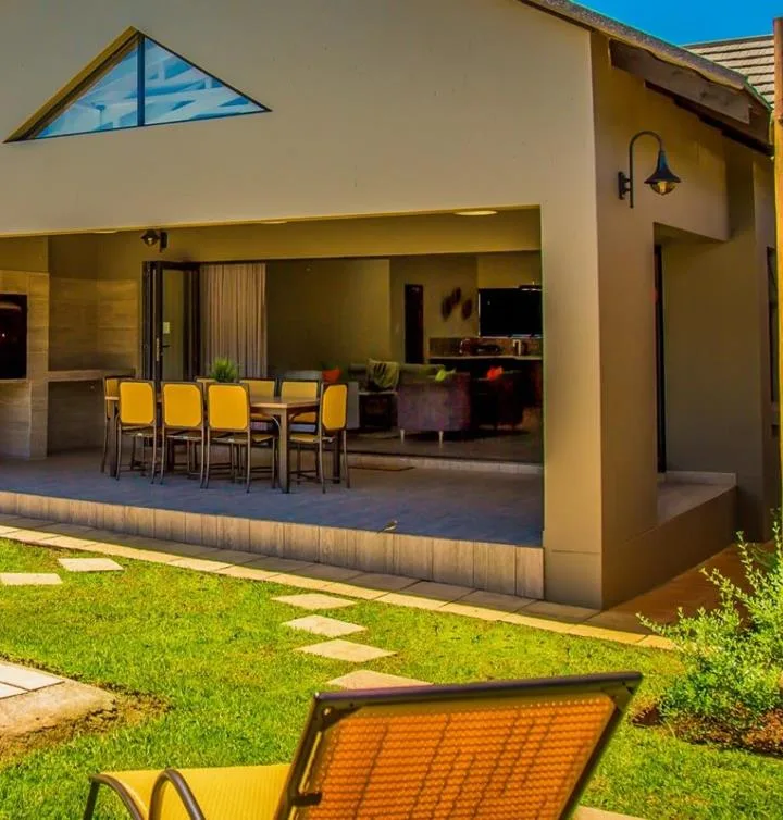 4 Bedroom House for sale in Hartbeespoort Rural