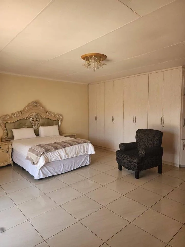 4 Bedroom House for sale in Mafikeng Central