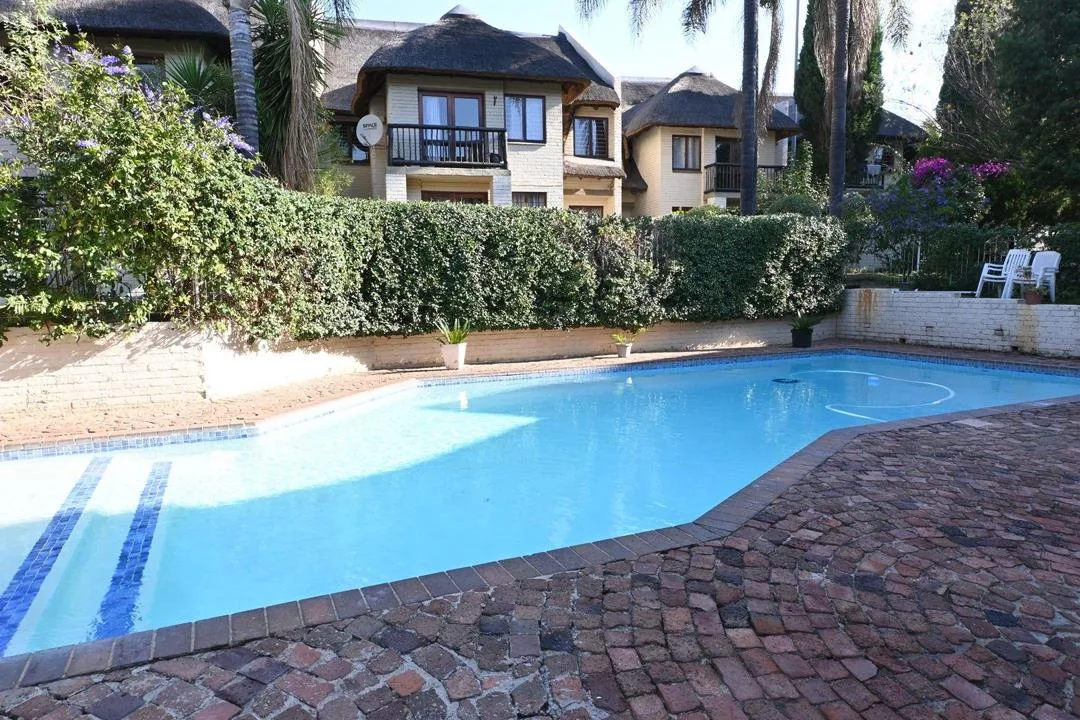 2 Bedroom Apartment / flat to rent in Paulshof